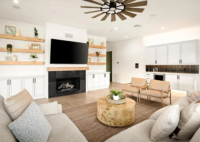 Luxe Villa, Private Pool Putting Green&bbq Villa Scottsdale