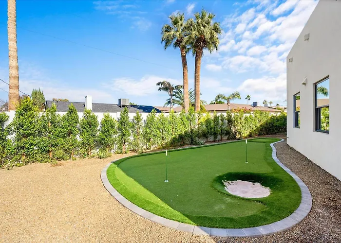 Luxe Villa, Private Pool Putting Green&bbq *